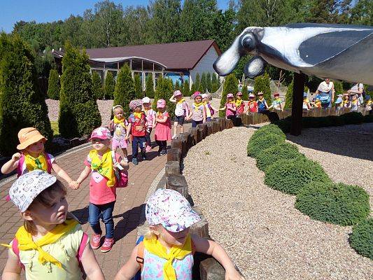 MALUSZKI NA WYCIECZCE SEA PARK W SARBSKU