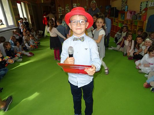 ŚWIĘTUJEMY  DZIEŃ  NAUCZYCIELA 