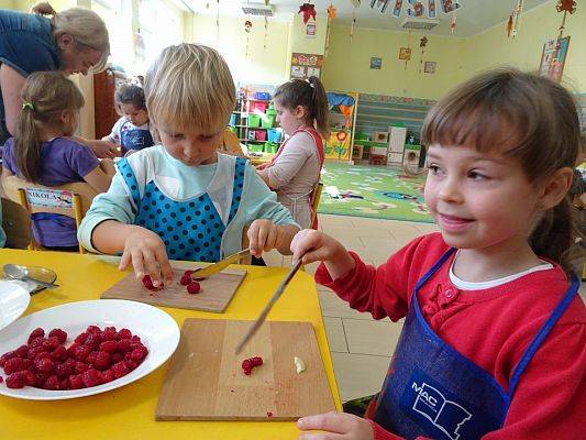 ZAJĘCIA  KULINARNE  U  MISIAKÓW 