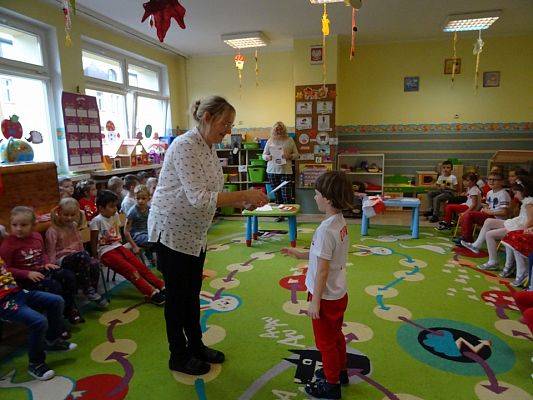 BIAŁO - CZERWONI KONKURS WIEDZY PATRIOTYCZNEJ