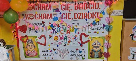 BABCIA  I  DZIADEK  GOŚCIEM  W  PRZEDSZKOLU