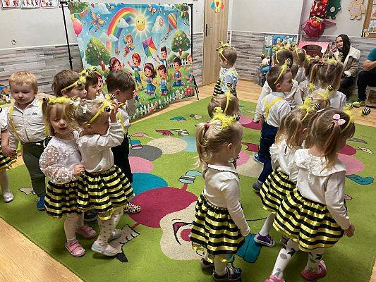 PASOWANIE NA PRZEDSZKOLAKA W GRUPIE PSZCZÓŁEK