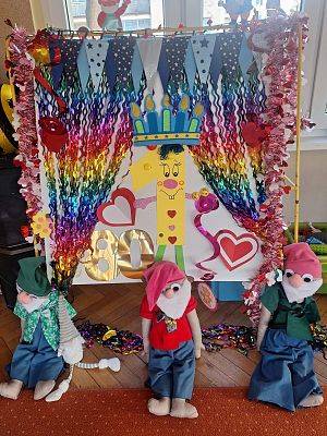 DYSKOTEKA  Z  OKAZJI  80  URODZIN  PRZEDSZKOLA