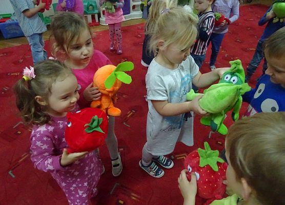 DZIEŃ  ŚWIEŻAKÓW  U  MISIAKÓW grafika