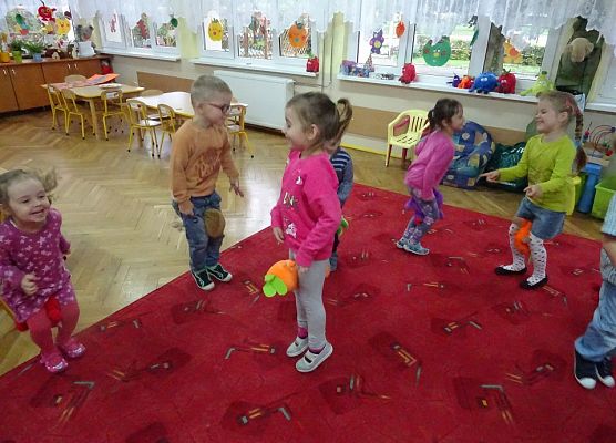 DZIEŃ  ŚWIEŻAKÓW  U  MISIAKÓW grafika