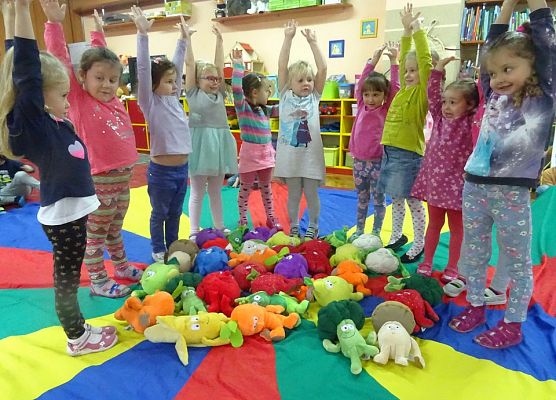 DZIEŃ  ŚWIEŻAKÓW  U  MISIAKÓW grafika