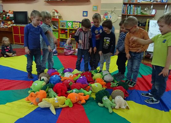 DZIEŃ  ŚWIEŻAKÓW  U  MISIAKÓW grafika