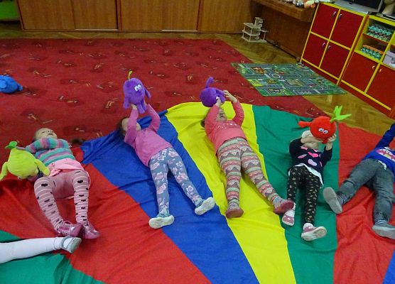 DZIEŃ  ŚWIEŻAKÓW  U  MISIAKÓW grafika