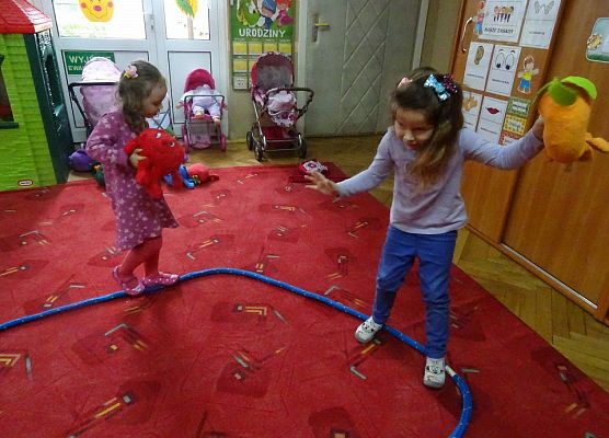 DZIEŃ  ŚWIEŻAKÓW  U  MISIAKÓW grafika