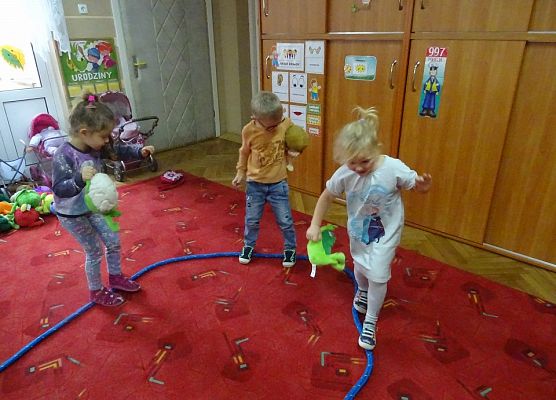 DZIEŃ  ŚWIEŻAKÓW  U  MISIAKÓW grafika