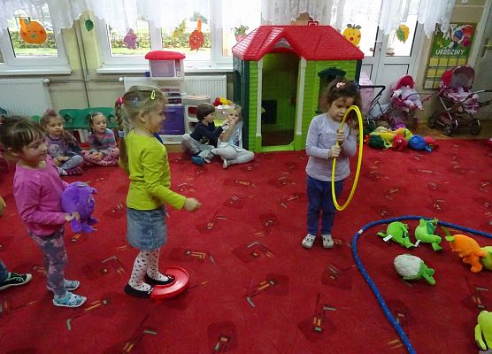 DZIEŃ  ŚWIEŻAKÓW  U  MISIAKÓW grafika