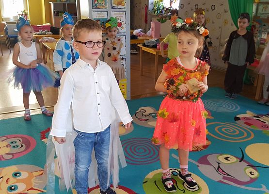 MISIAKI I ICH OSTATNI BAL U PANI JESIENI grafika