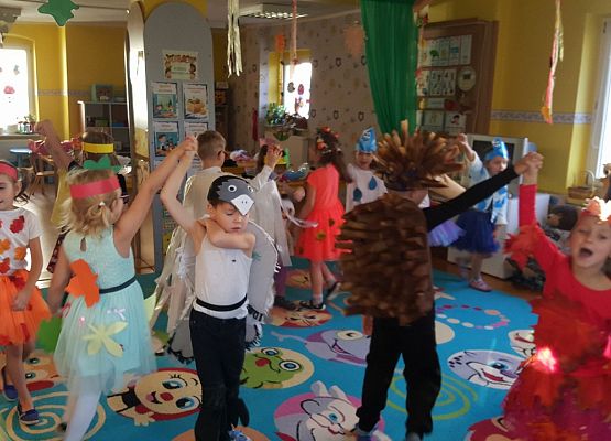 MISIAKI I ICH OSTATNI BAL U PANI JESIENI grafika