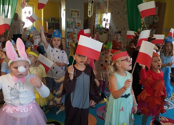 MISIAKI I ICH OSTATNI BAL U PANI JESIENI grafika