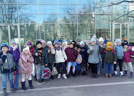 ŚREDNIAKI  I  STARSZAKI  W  CENTRUM  NAUKI  EKSPERYMENT  W  GDYNI grafika