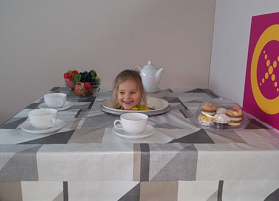 ŚREDNIAKI  I  STARSZAKI  W  CENTRUM  NAUKI  EKSPERYMENT  W  GDYNI grafika