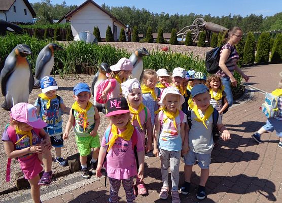 MALUSZKI NA WYCIECZCE SEA PARK W SARBSKU grafika