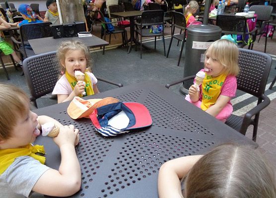 MALUSZKI NA WYCIECZCE SEA PARK W SARBSKU grafika