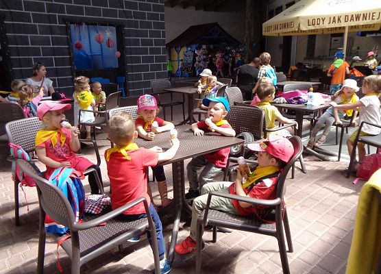 MALUSZKI NA WYCIECZCE SEA PARK W SARBSKU grafika