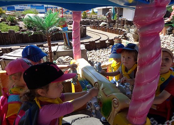 MALUSZKI NA WYCIECZCE SEA PARK W SARBSKU grafika