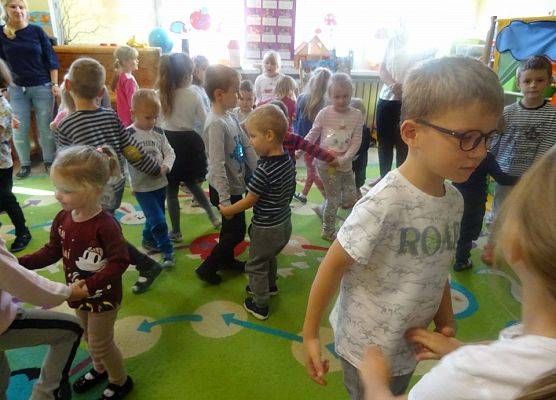 WARZYWNE  PRZEDSTAWIENIE  KUKIEŁKOWE  grafika