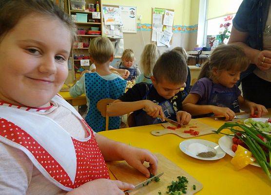 ZAJĘCIA  KULINARNE  U  MISIAKÓW  grafika