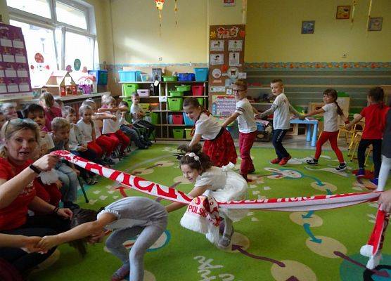 BIAŁO - CZERWONI KONKURS WIEDZY PATRIOTYCZNEJ grafika