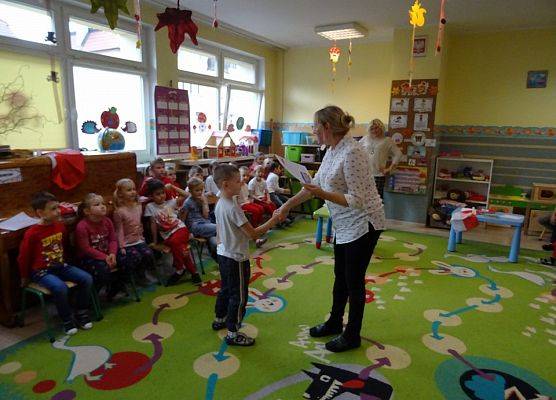 BIAŁO - CZERWONI KONKURS WIEDZY PATRIOTYCZNEJ grafika