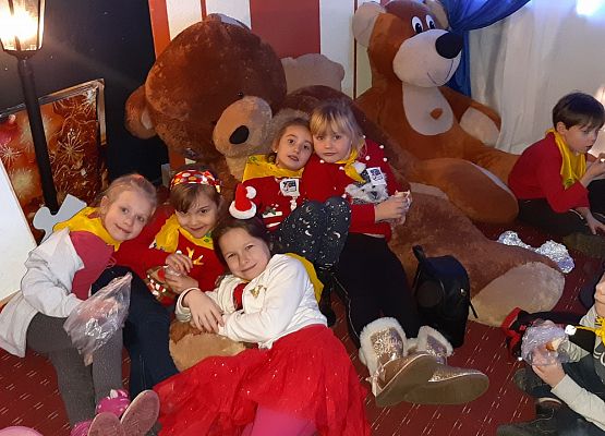 MISIAKI I ŻABKI NA WYCIECZCE W DRZEWINIE grafika