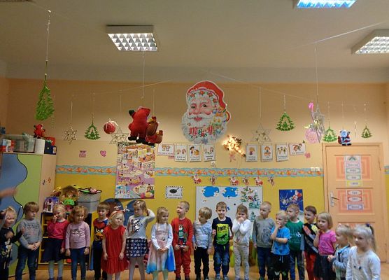 ŚWIĄTECZNE WARSZTATY PLASTYCZNE U MOTYLKÓW grafika