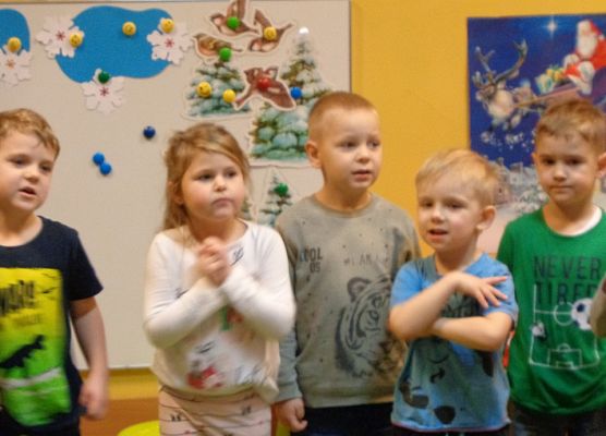 ŚWIĄTECZNE WARSZTATY PLASTYCZNE U MOTYLKÓW grafika