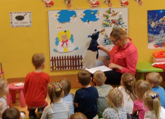 ŚWIĄTECZNE WARSZTATY PLASTYCZNE U MOTYLKÓW grafika