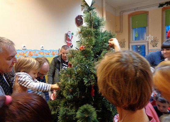 ŚWIĄTECZNE WARSZTATY PLASTYCZNE U MOTYLKÓW grafika