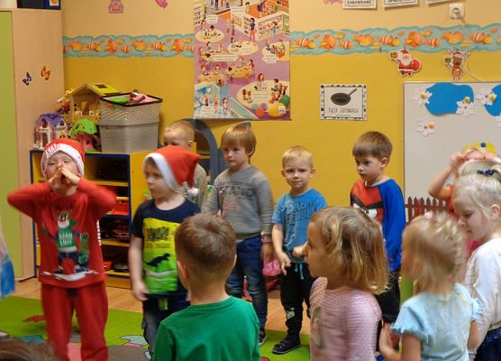 ŚWIĄTECZNE WARSZTATY PLASTYCZNE U MOTYLKÓW grafika