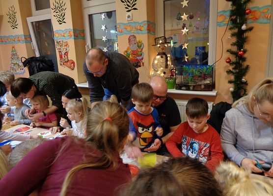 ŚWIĄTECZNE WARSZTATY PLASTYCZNE U MOTYLKÓW grafika