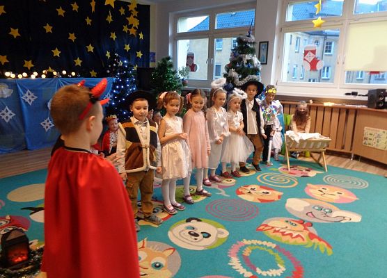 JASEŁKA W GRUPIE ŻABEK grafika