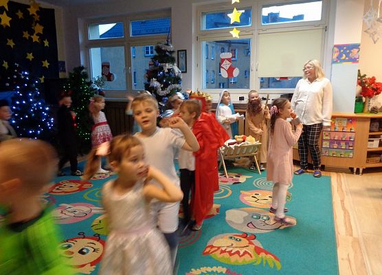 JASEŁKA W GRUPIE ŻABEK grafika