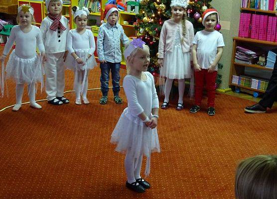 KOTKI  W  OCZEKIWANIU  NA  ŚWIĘTA grafika