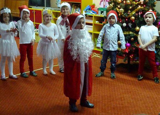 KOTKI  W  OCZEKIWANIU  NA  ŚWIĘTA grafika