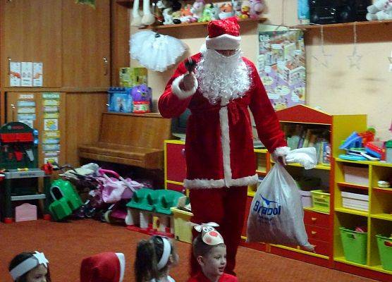 KOTKI  W  OCZEKIWANIU  NA  ŚWIĘTA grafika