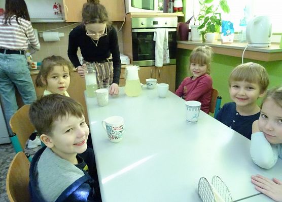 MISIAKI  W  SPOŁECZNEJ  JĘZYKOWEJ  SZKOLE  PODSTAWOWEJ  grafika