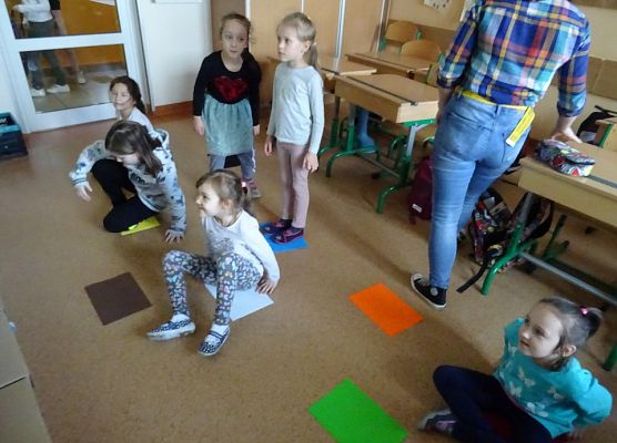 MISIAKI  W  SPOŁECZNEJ  JĘZYKOWEJ  SZKOLE  PODSTAWOWEJ  grafika