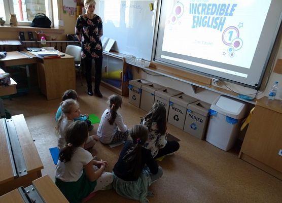 MISIAKI  W  SPOŁECZNEJ  JĘZYKOWEJ  SZKOLE  PODSTAWOWEJ  grafika