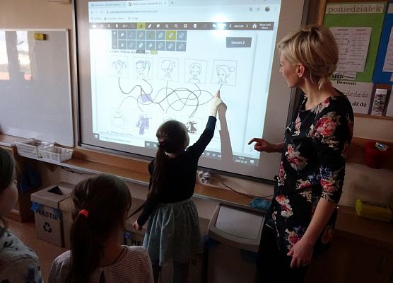 MISIAKI  W  SPOŁECZNEJ  JĘZYKOWEJ  SZKOLE  PODSTAWOWEJ  grafika