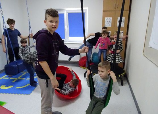 MISIAKI  W  SPOŁECZNEJ  JĘZYKOWEJ  SZKOLE  PODSTAWOWEJ  grafika