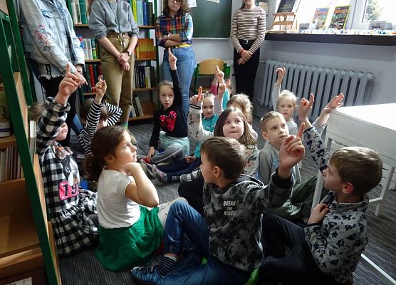 MISIAKI  W  SPOŁECZNEJ  JĘZYKOWEJ  SZKOLE  PODSTAWOWEJ  grafika