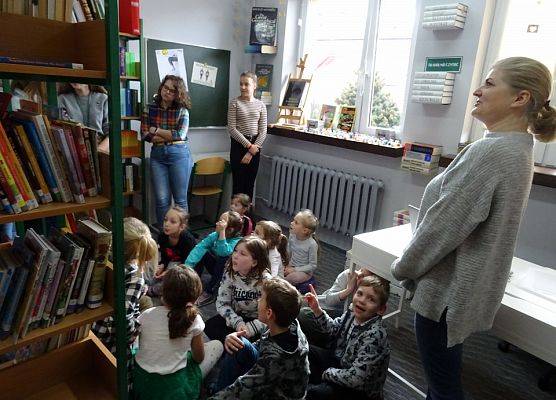 MISIAKI  W  SPOŁECZNEJ  JĘZYKOWEJ  SZKOLE  PODSTAWOWEJ  grafika