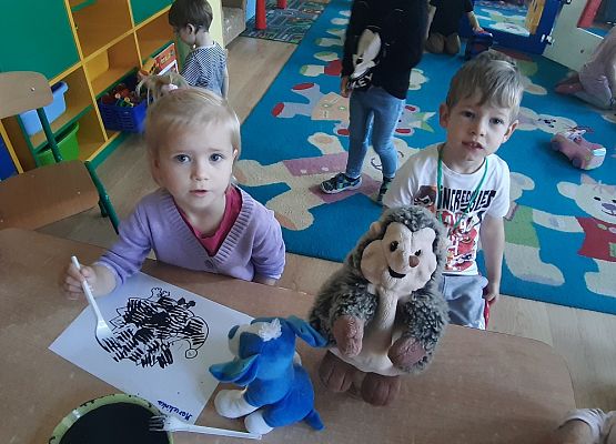 MALUCHY - DZIELNE  ZUCHY  grafika