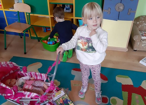 MALUCHY - DZIELNE  ZUCHY  grafika