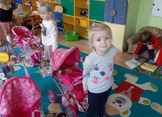 MALUCHY - DZIELNE  ZUCHY  grafika